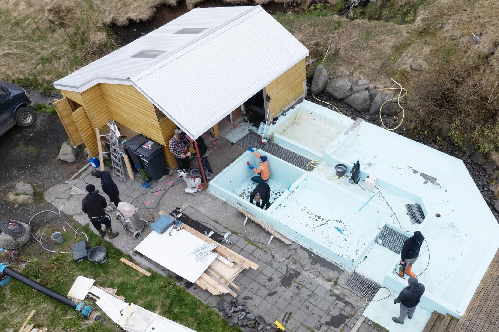 Framkvæmdir standa nú yfir við Poll þeirra Tálknfirðinga sem fyrir …