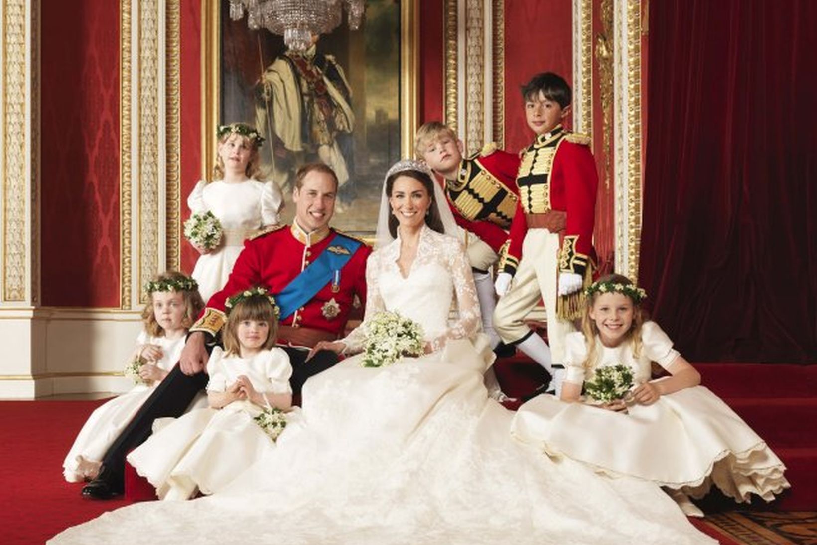 Vilhjálmur Bretaprins og Kate Middleton stilltu sér upp fyrir ljósmyndara …