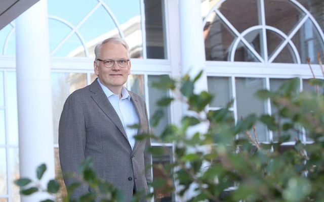 Heildarvelta sameinaðs félags er 3,6 milljarðar dala, eða 480 milljarðar íslenskra króna.