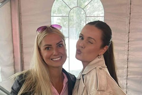 Lína Birgitta Sigurðardóttir with her friend recently at "Í hjarta Hafnarfjarðar" festival this weekend.