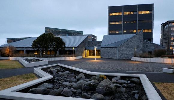 Lækka vextir aftur í júní?