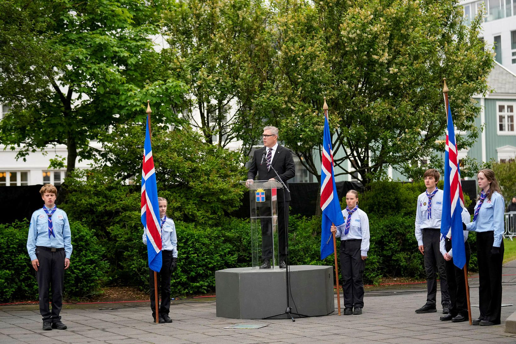 Bjarni Benediktsson flytur ávarp.