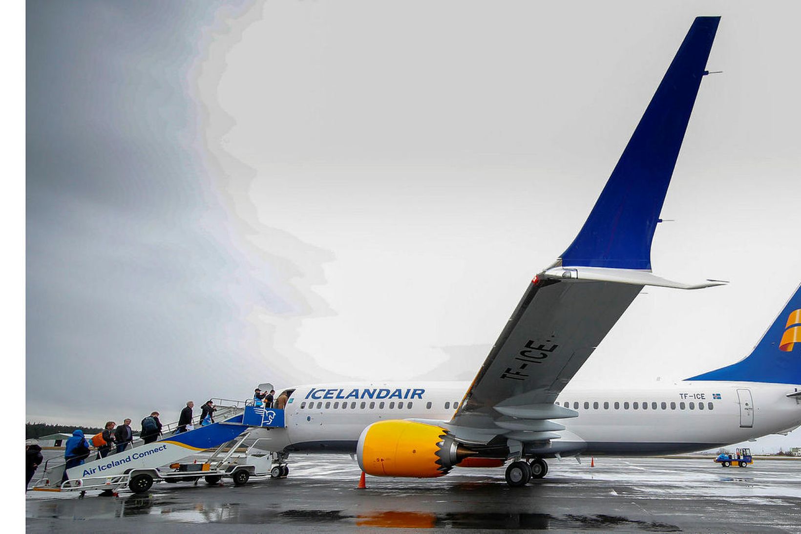 Icelandair hyggst selja ferðaskrifstofuna Iceland Travel, eitt dótturfélaga sinna.