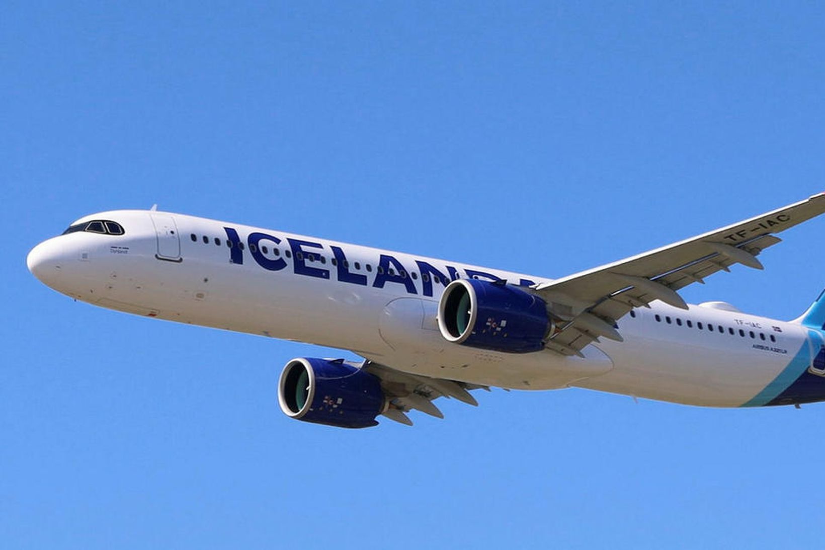 Fær skoðun í Dublin eftir „hörðu lendinguna“