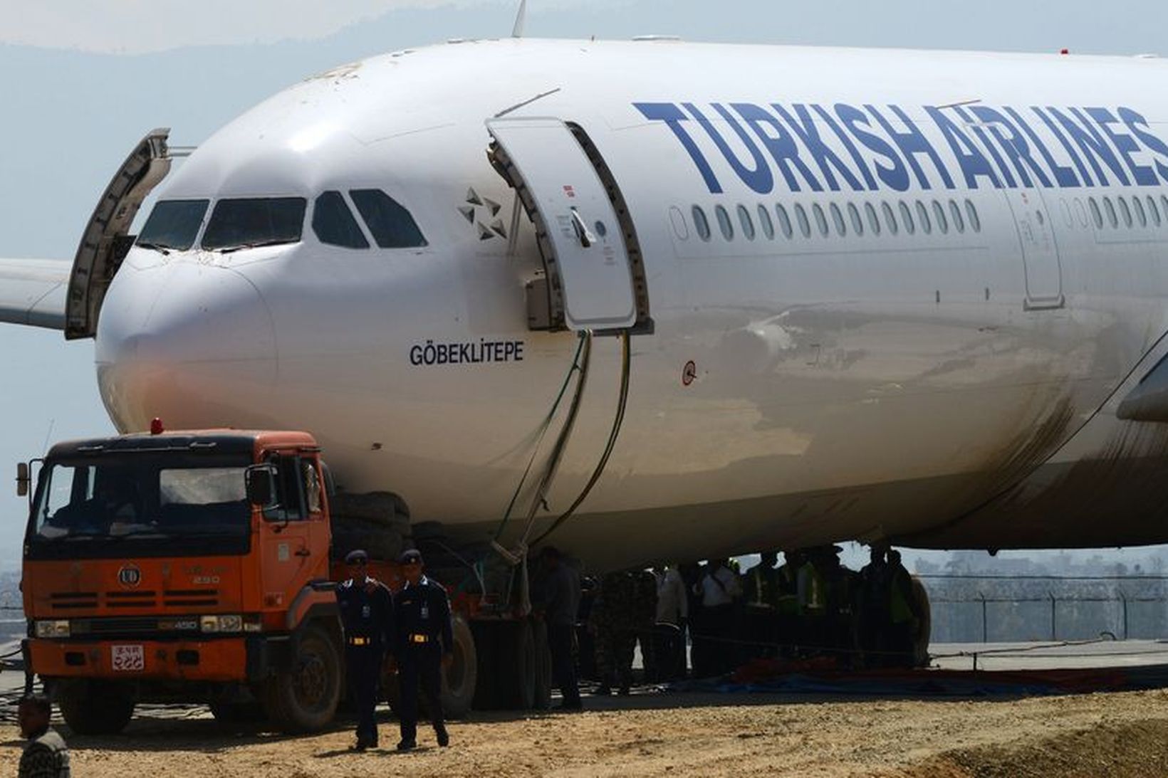 Flugvélin var Boeing 777-300 vél á vegum Turkish Airlines og …