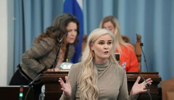 Þingflokksformenn sestir við samningaborðið á ný