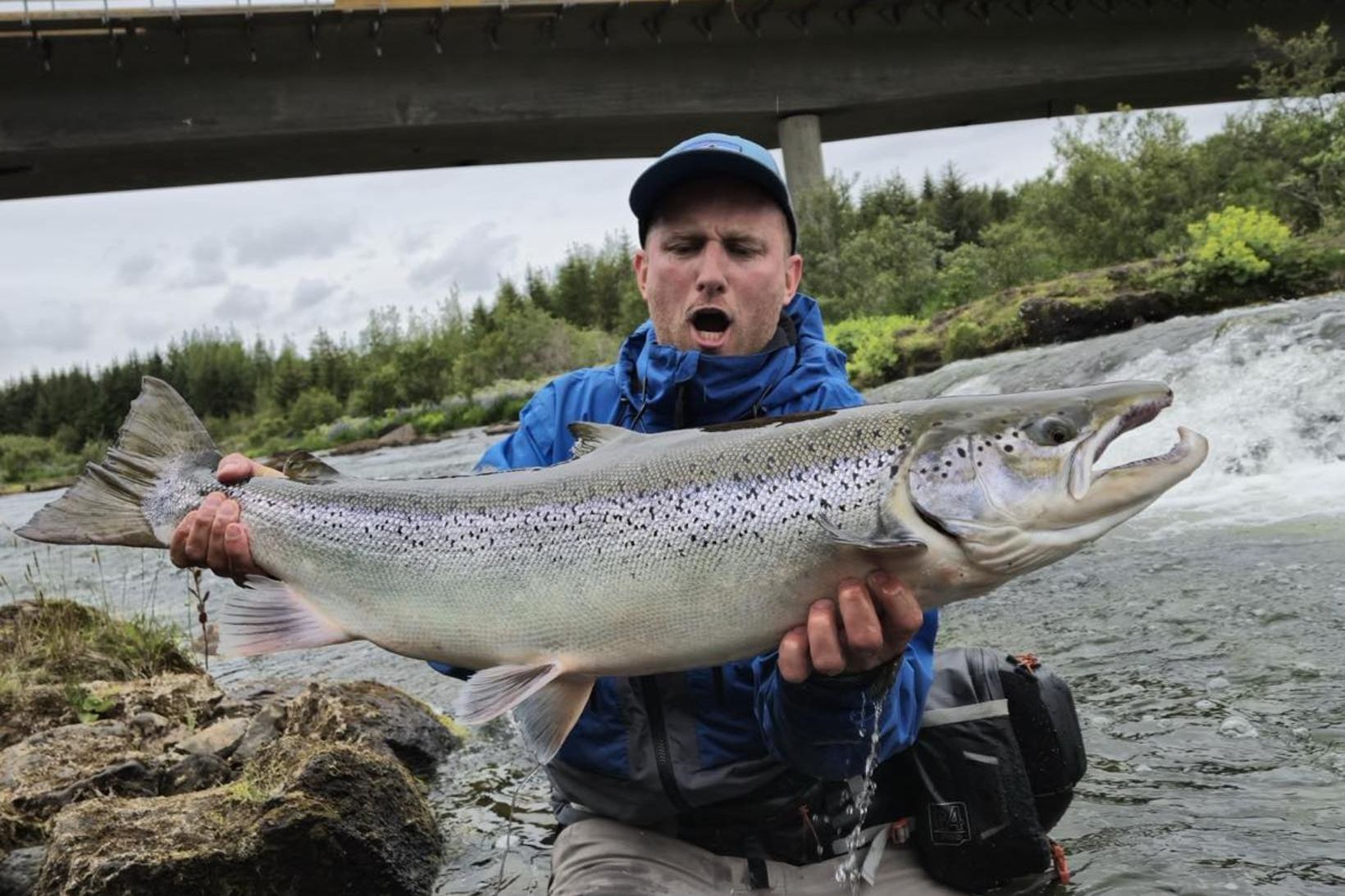 Magnaður fiskur. Bjarki Bóasson fékk hann í Kerlingaflúðir í gær. …