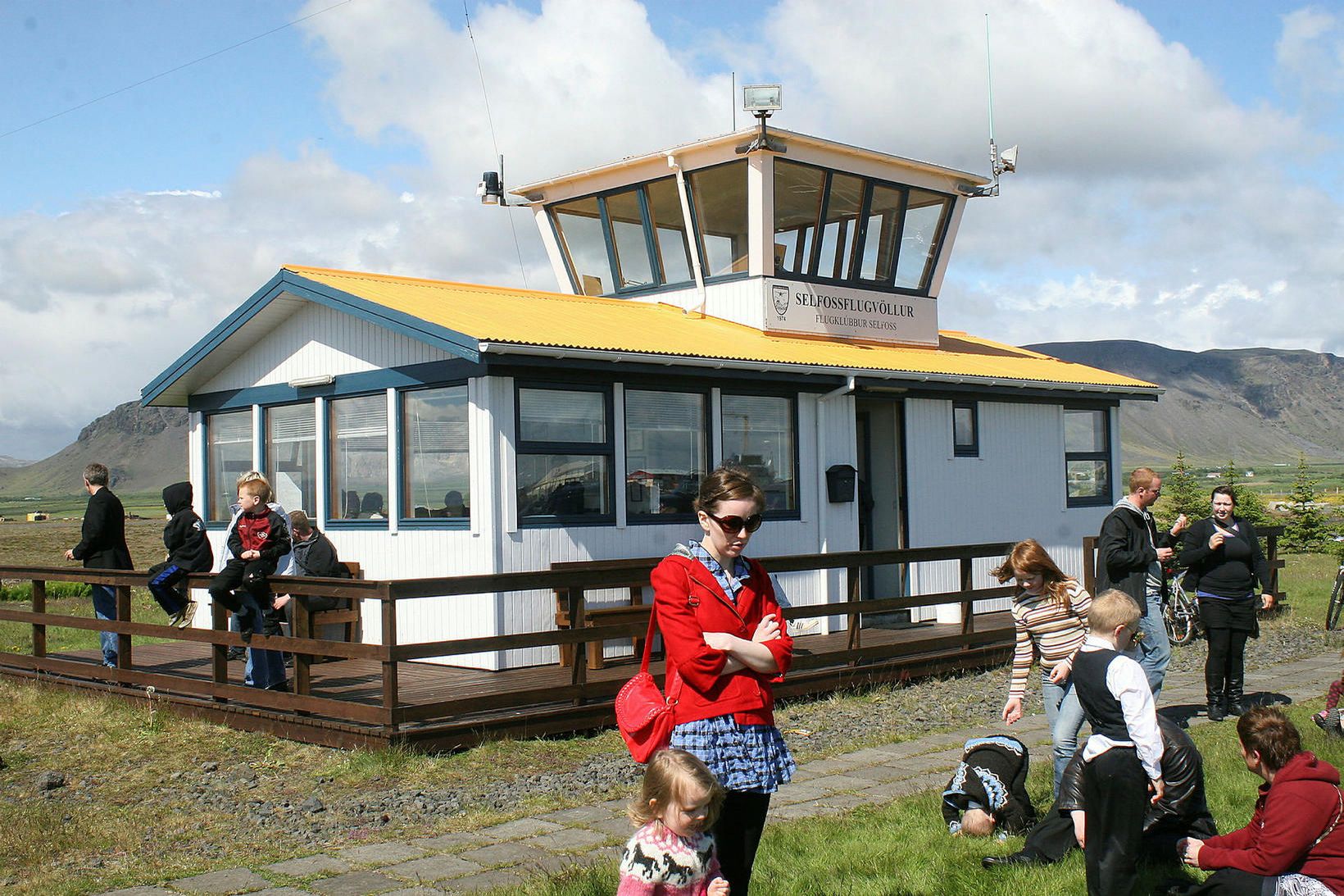 Áformað er að stytta flugbrautina á Selfossflugvelli.