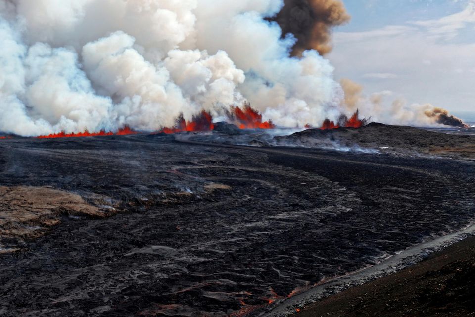 Ljósmyndarar Morgunblaðsins hafa staðið í ströngu við það að fanga gos dagsins á filmu.