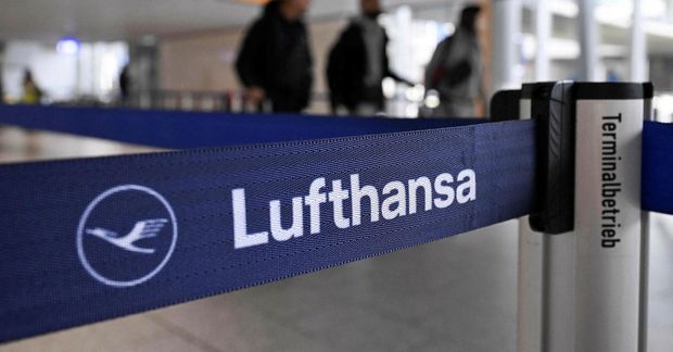 Vinnustöðvun flugvallastarfsfólks Lufthansa 20. febrúar hafði víðtæk áhrif eins og sjá mátti við yfirgefna innritunaraðstöðu …