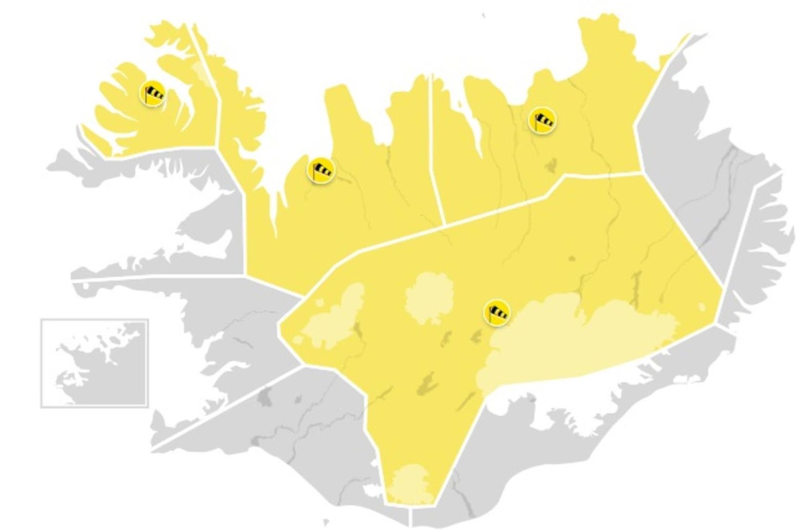 Hvassviðri eða stormur norðanlands 