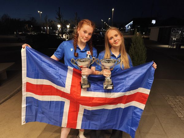 Nordic champions Guðrún Fanney Briem and Iðunn Helgadóttir. Their ambition attracted attention at the Nordic Girls' Chess Championship, held in Denmark this weekend.