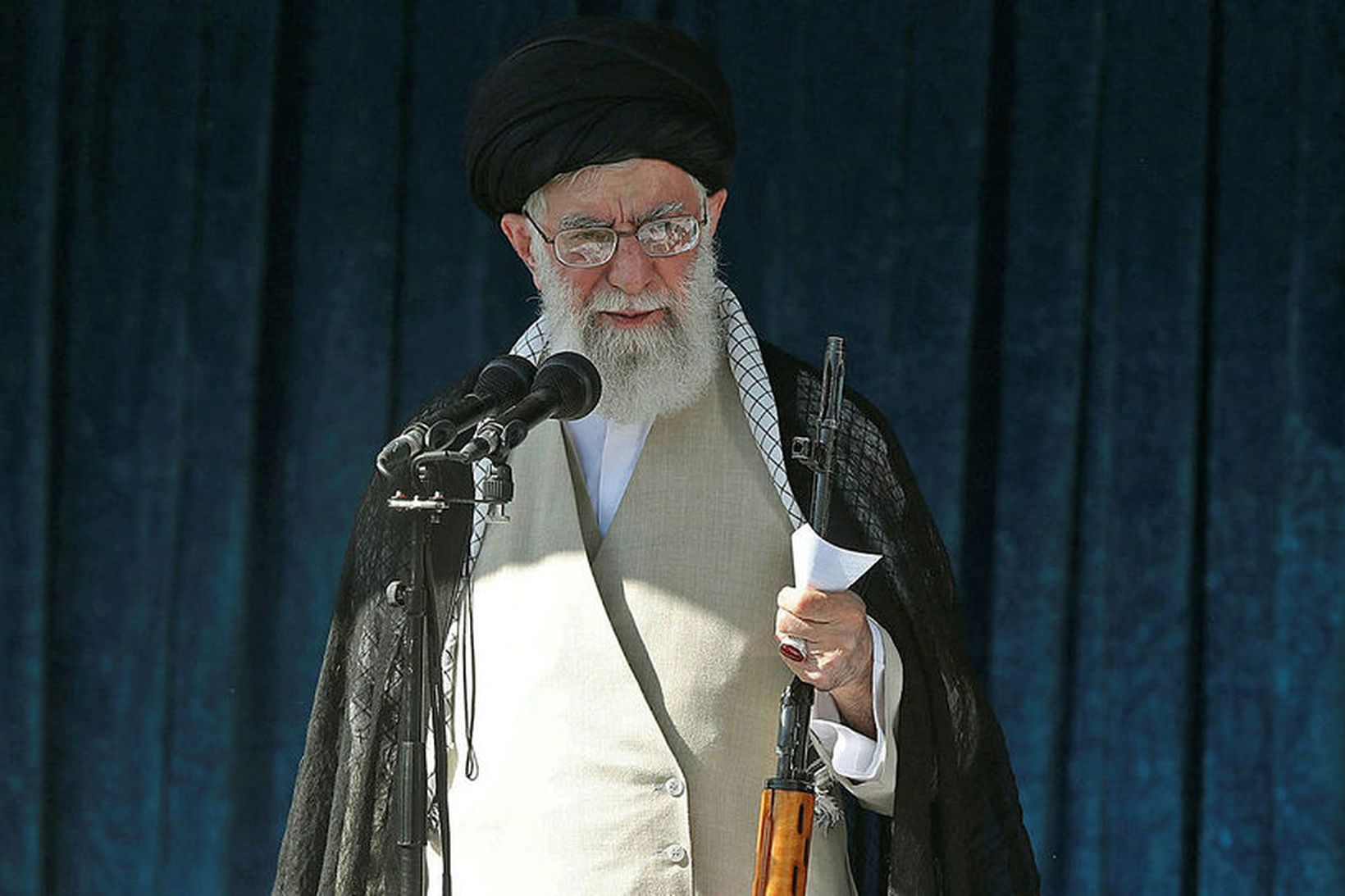 Ayatollah Ali Khamenei fyrr í þessum mánuði.