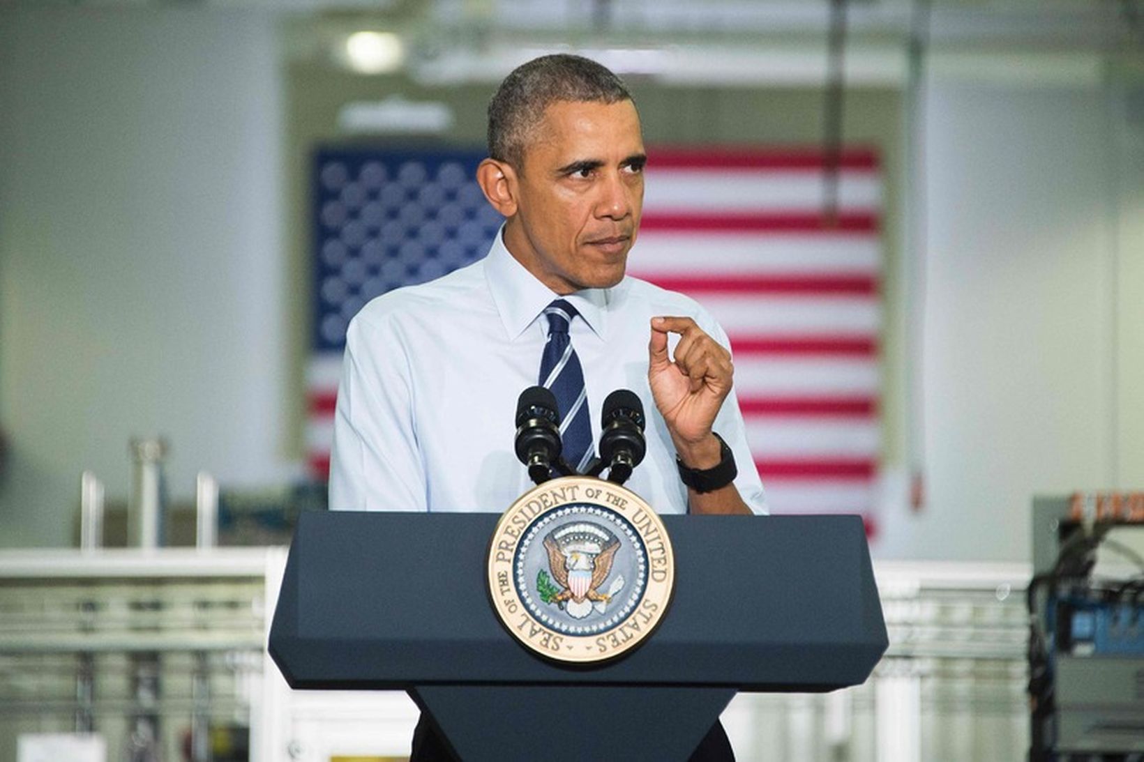 Barack Obama, Bandaríkjaforseti, hringdi í bæjarstjórann og vottaði samúð sína.