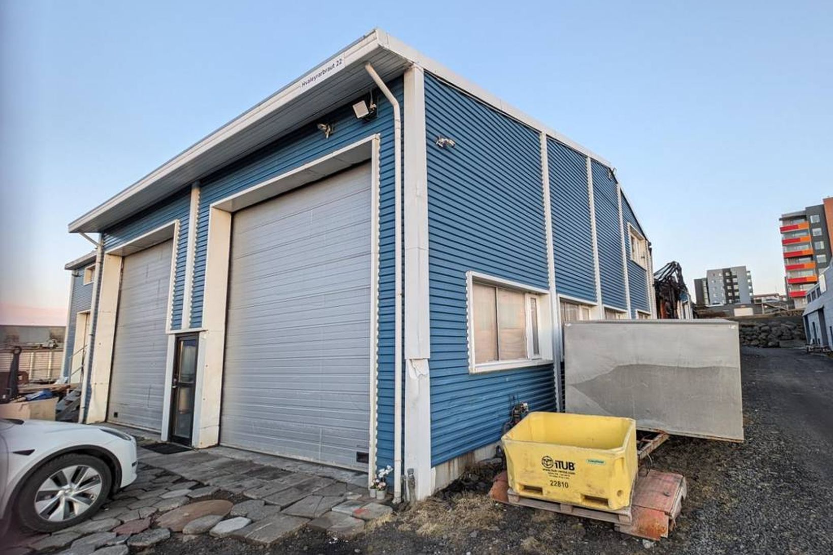 Bærinn ákvað niðurrif án samráðs við eigendur.