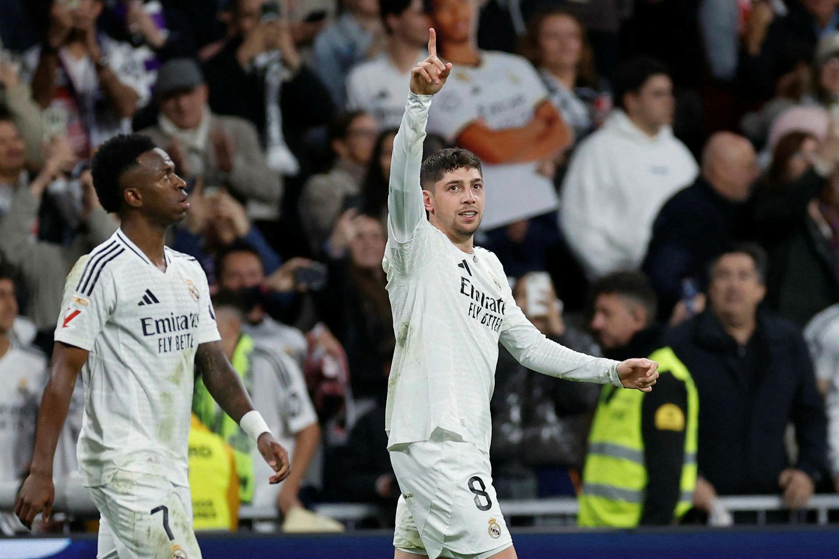Federico Valverde fagnar sigurmarkinu.