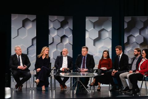 The leaders of the eight parties that won seats in Iceland's parliament in the 2017 general elections discuss the results on RÚV, Iceland's national broadcaster.
