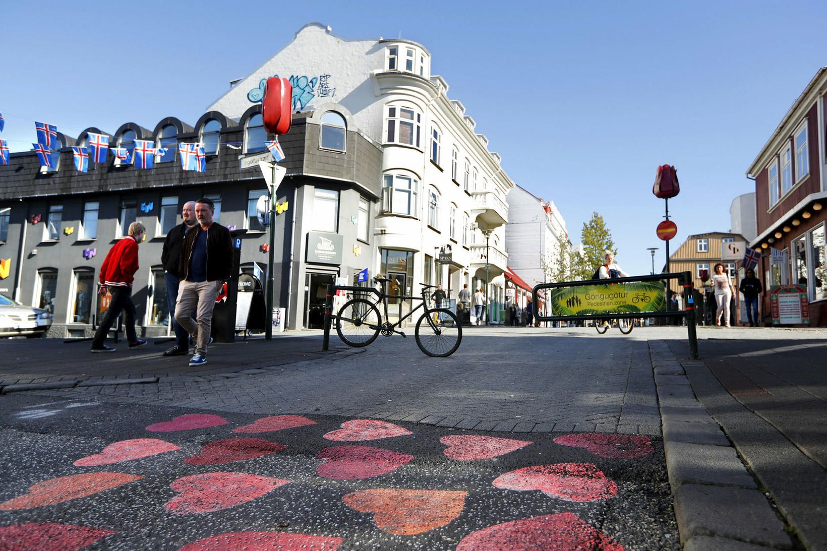 Laugavegur frá Klapparstíg að Ingólfsstræti.