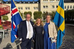 Sverrir Þór ásamt Lindu Lagerdahl meðeiganda fyrirtækisins og Ninu Ekman starfsmanni Spurðu Lou.