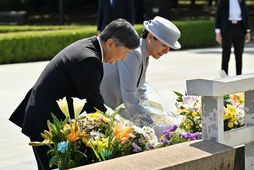 Naruhito Japanskeisari og Masako keisaraynja minntust í júní fórnarlambanna sem létust í Hiroshima og Nagasaki.