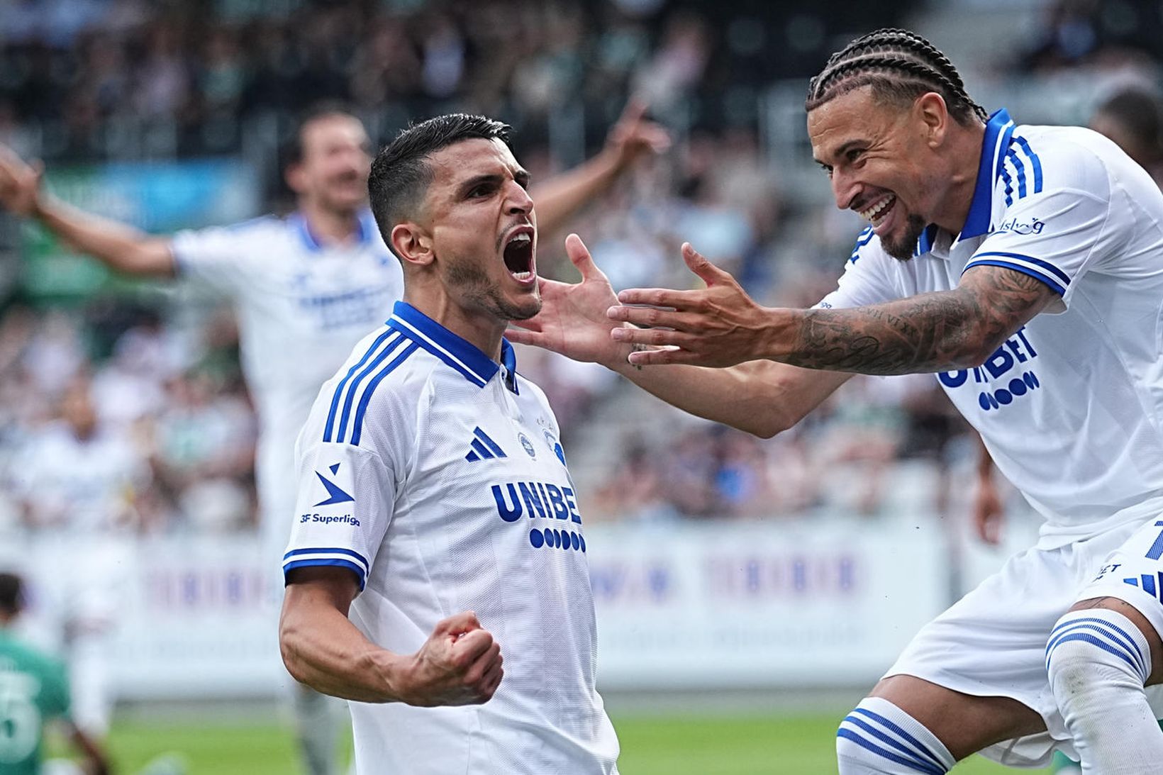 Mohamed Elyounoussi að fagna marki sínu í kvöld.