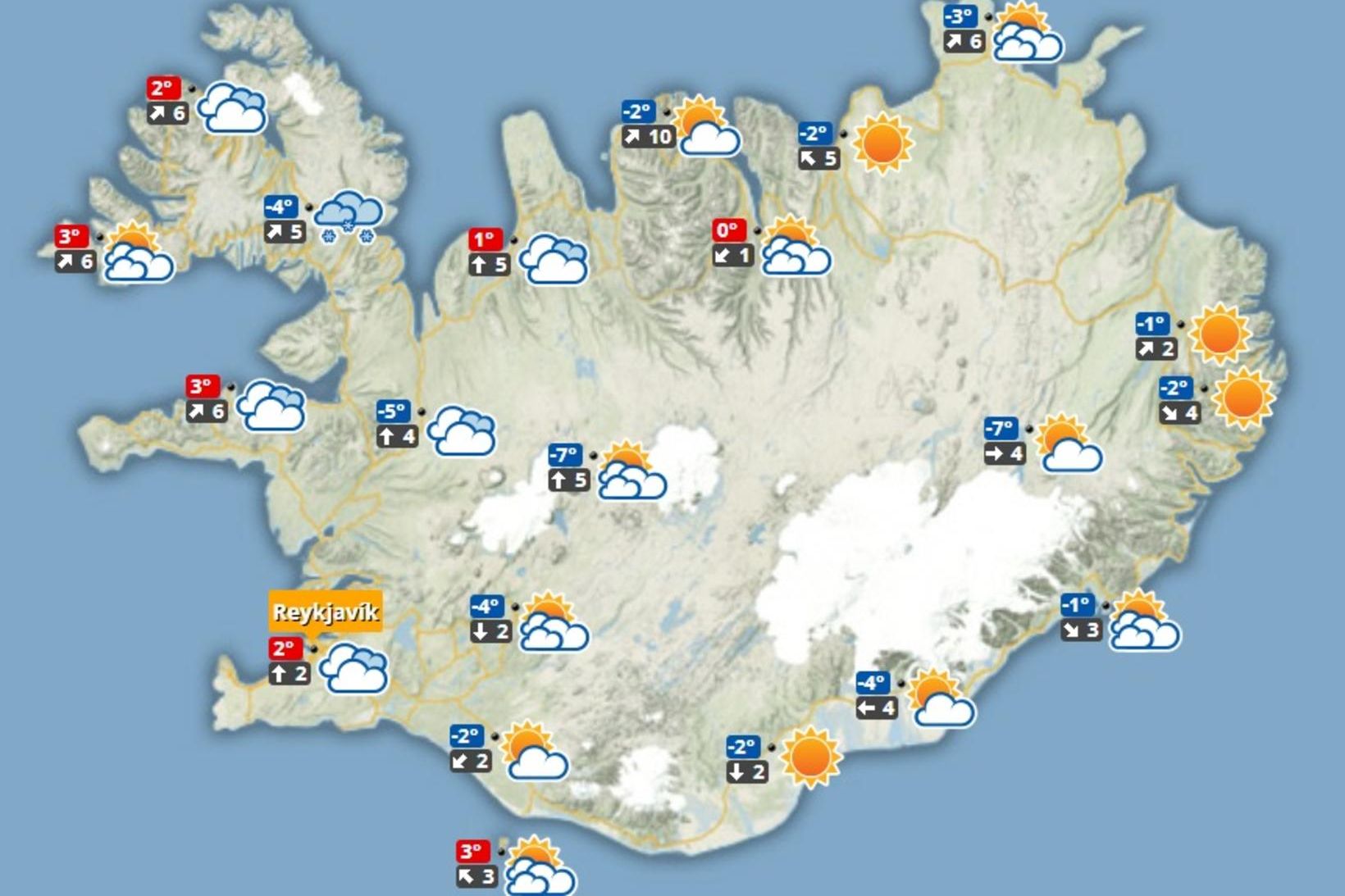 Spákortið á hádegi í dag.