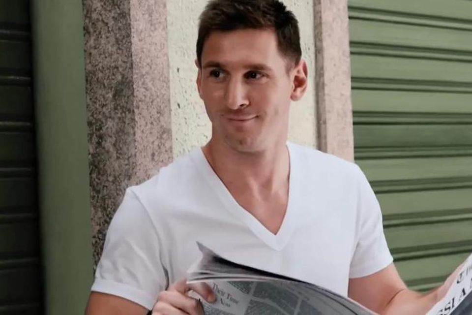 Argentínska knattspyrnugoðið Lionel Messi er á meðal þeirra kappa sem koma fram í nýju Pepsi-auglýsingunni.