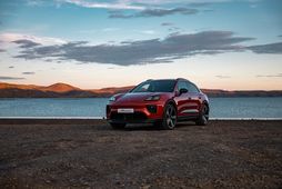 Porsche Macan rafbíll.
