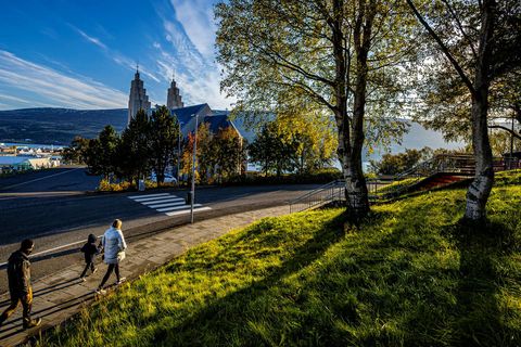 Sólskinsstundir á Akureyri voru 185,6 í júlí sem er 33,1 stund yfir júlímeðaltali höfuðstaðar Norðlendinga.