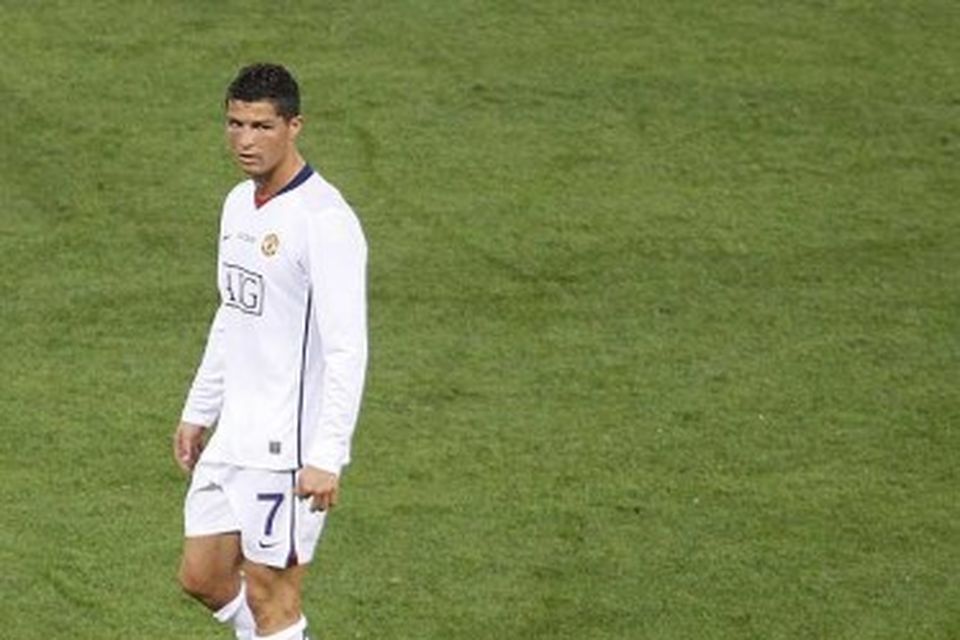 Alex Ferguson gefur Ronaldo fyrirskipanir.