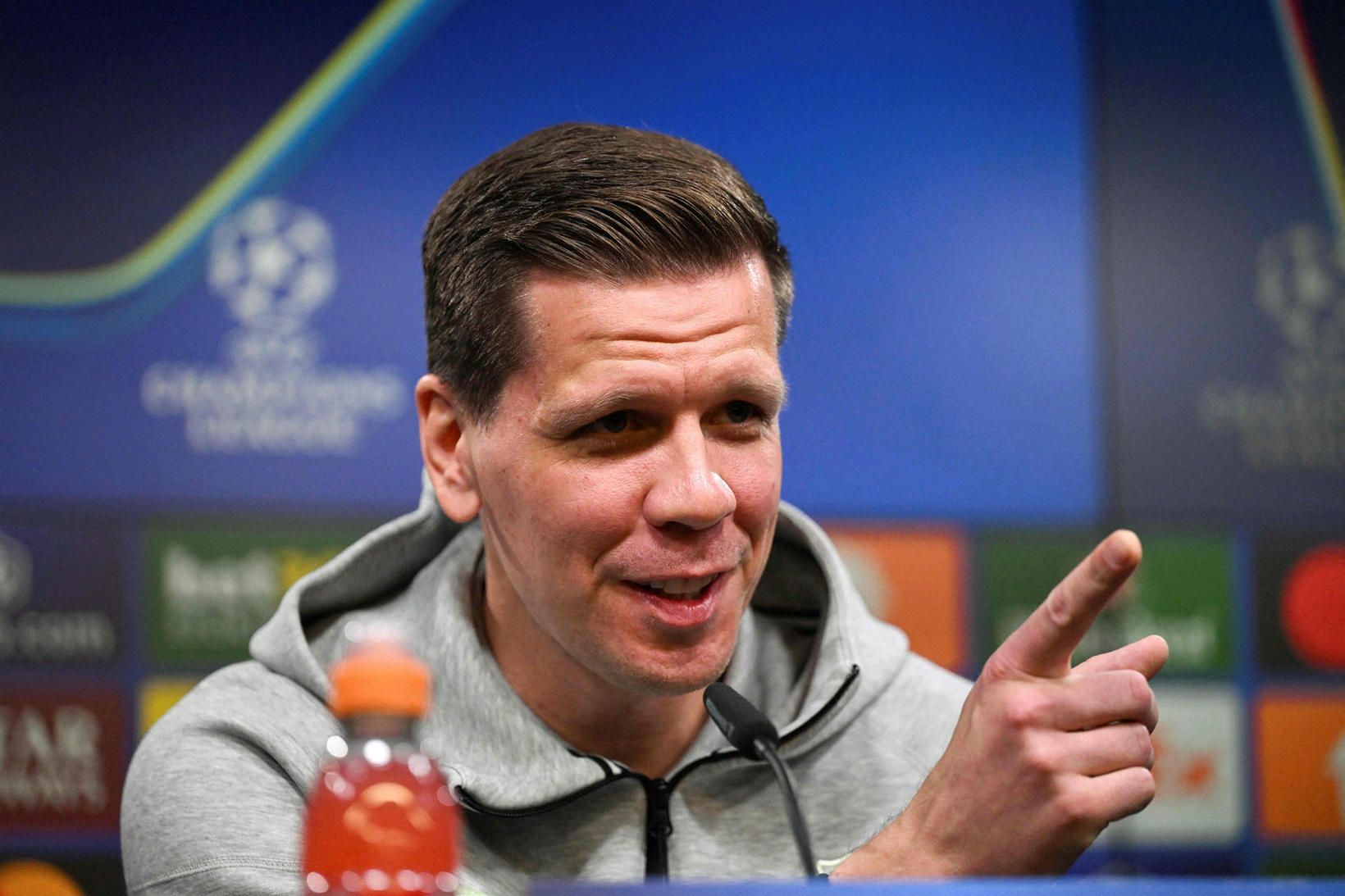 Wojciech Szczesny á fréttamannafundi í gær.