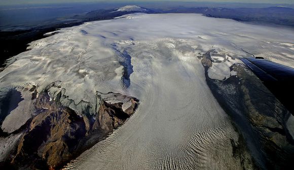 Katla brotið sitt fyrra mynstur