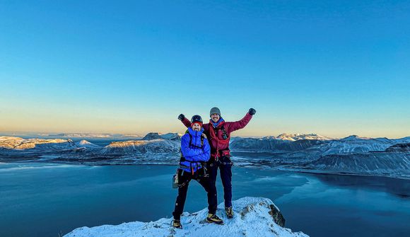 Lögðu af stað til Nepal með 130 kíló