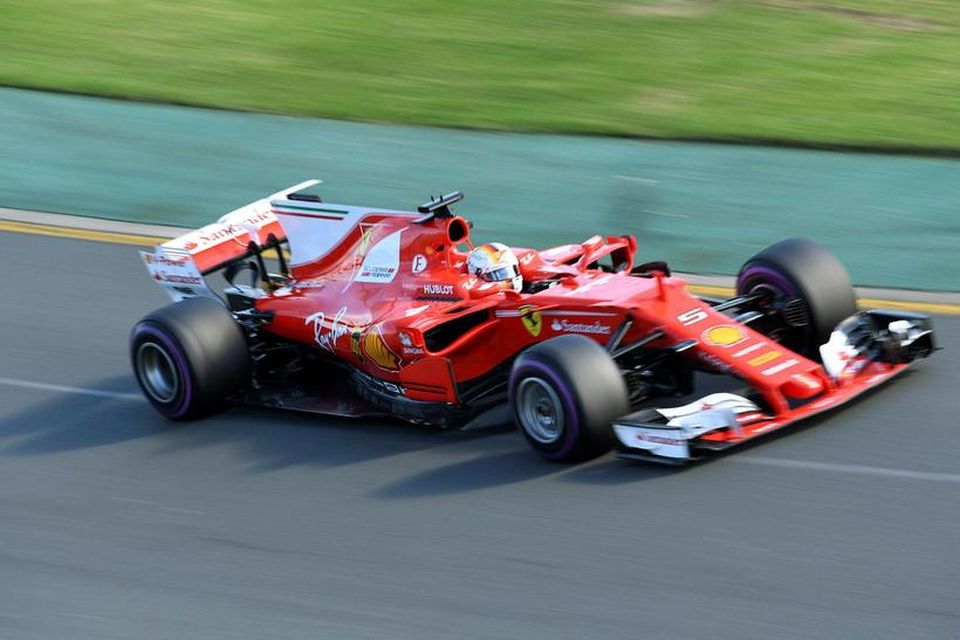 Sebastian Vettel cá leið til öruggs sigurs í Melbourne í morgun.