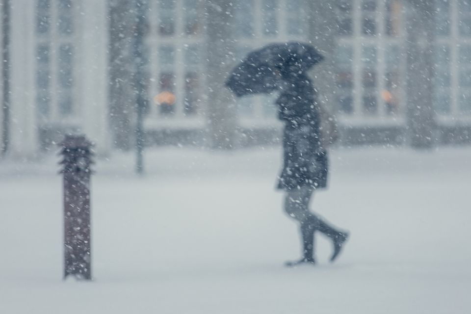 Það var slæmt skyggni, rok og snjókoma á höfuðborgarsvæðinu.