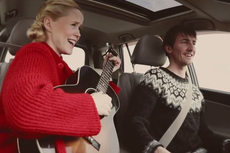 video tina dickow and helgi jónsson singing on the road iceland monitor