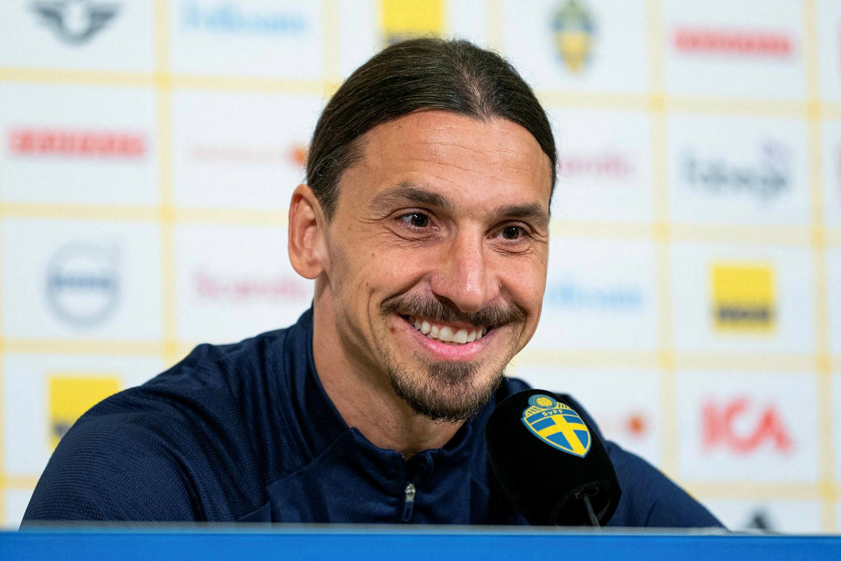 Zlatan Ibrahimovic á fréttamannafundi í dag.