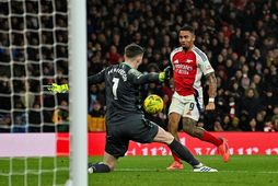 Gabriel Jesus skoraði öll þrjú mörk Arsenal.