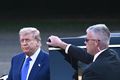 NATO Trump mætir hér til hátíðarkvöldverðar Hollandskonungs.