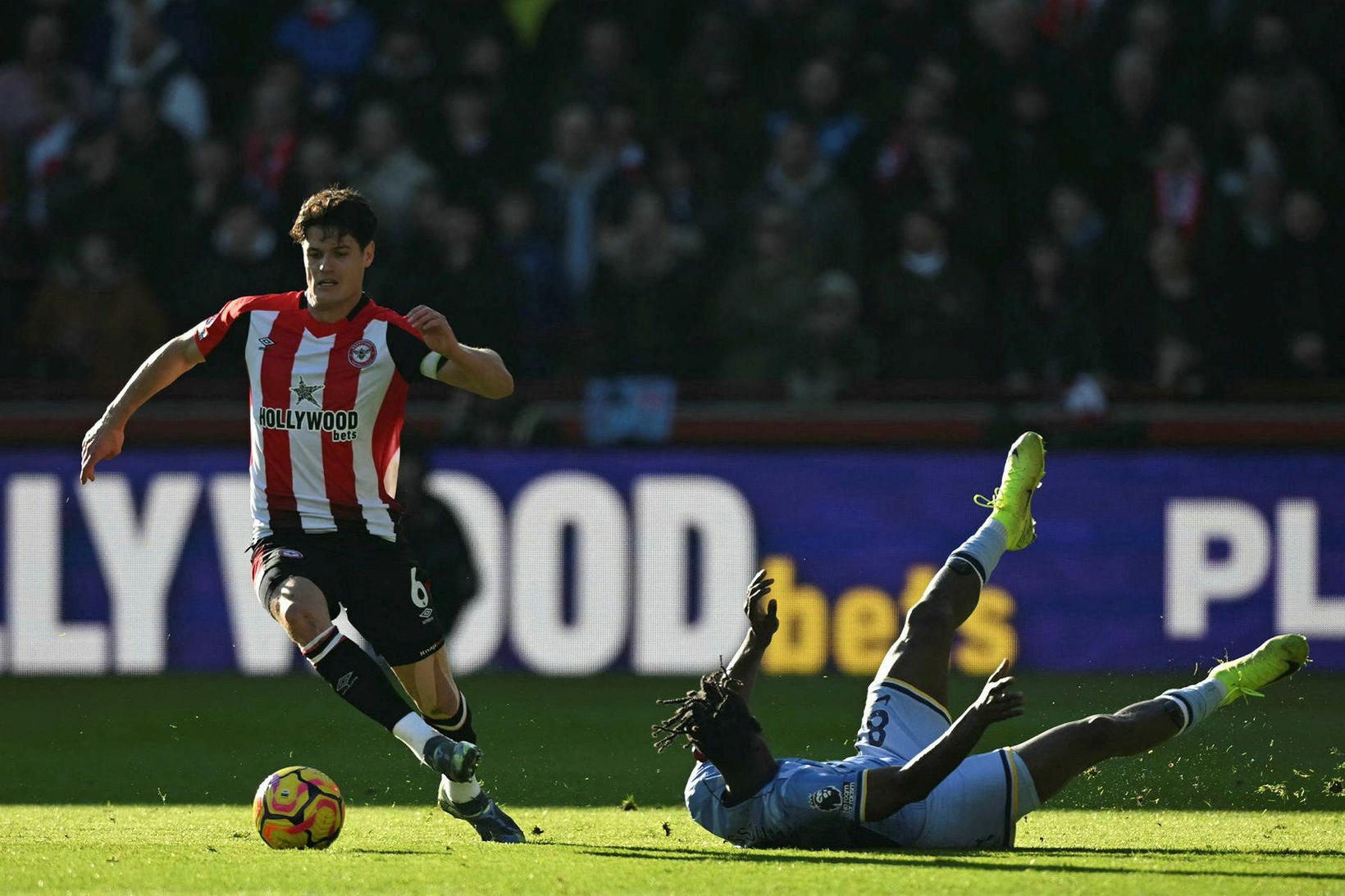 Christian Nörgaard í leik með Brentford.