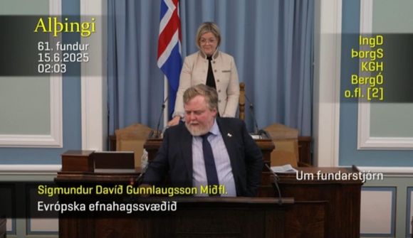 Sigmundur Davíð síðastur í pontu í nótt