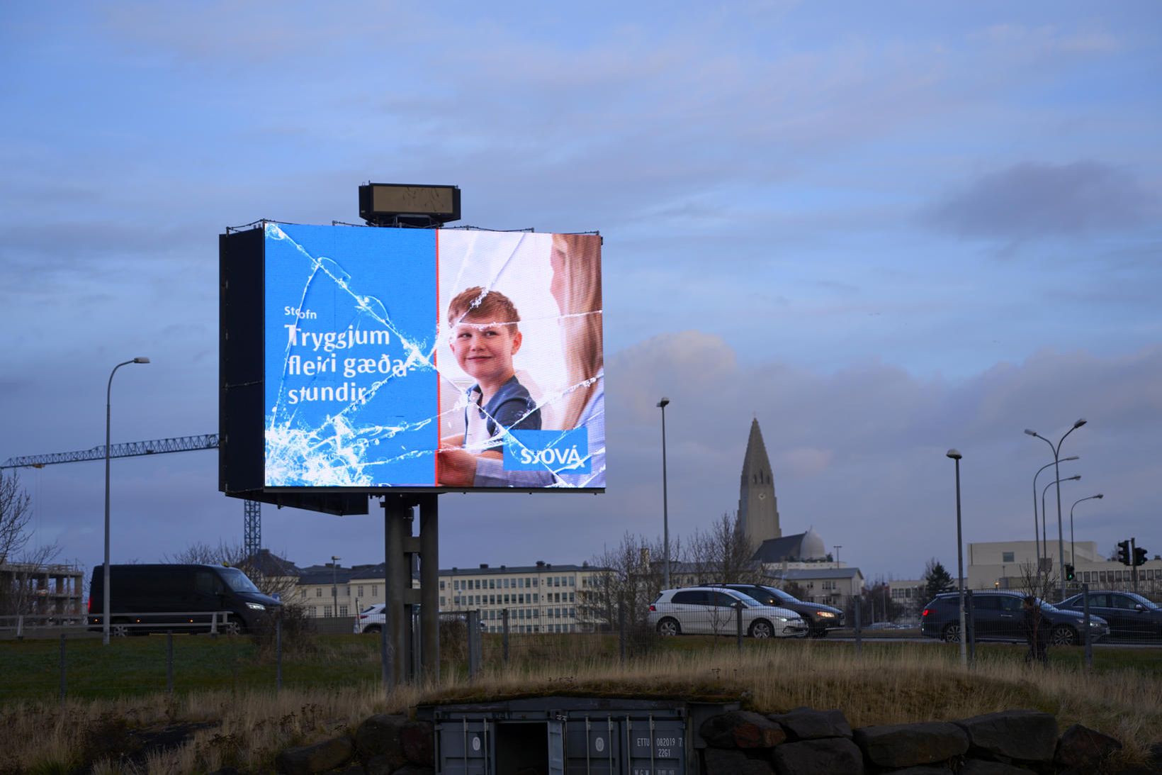 „Ekki taka skjáhættuna“ nefnist verkefni Samgöngustofu, Sjóvár og Pipars/TBWA þar …