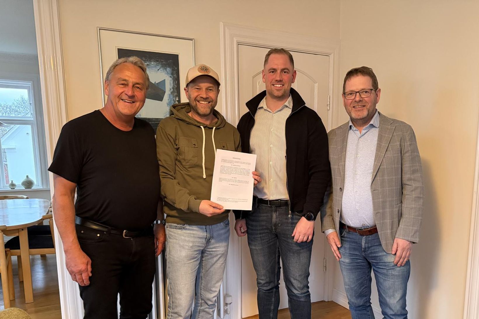 Frændur framlengja í Hítará