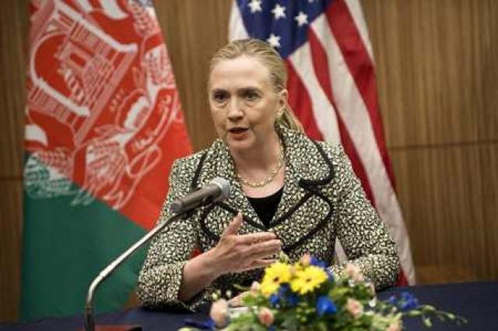 Hillary Clinton, utanríkisráðherra Bandaríkjanna, tekur þátt í ráðstefnunni í Japan.