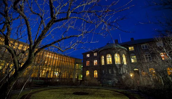 Annarri umræðu um leiðréttingar lokið