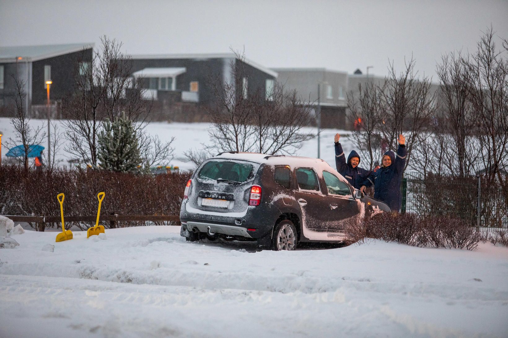 Bílar hafa setið sums staðar fastir.