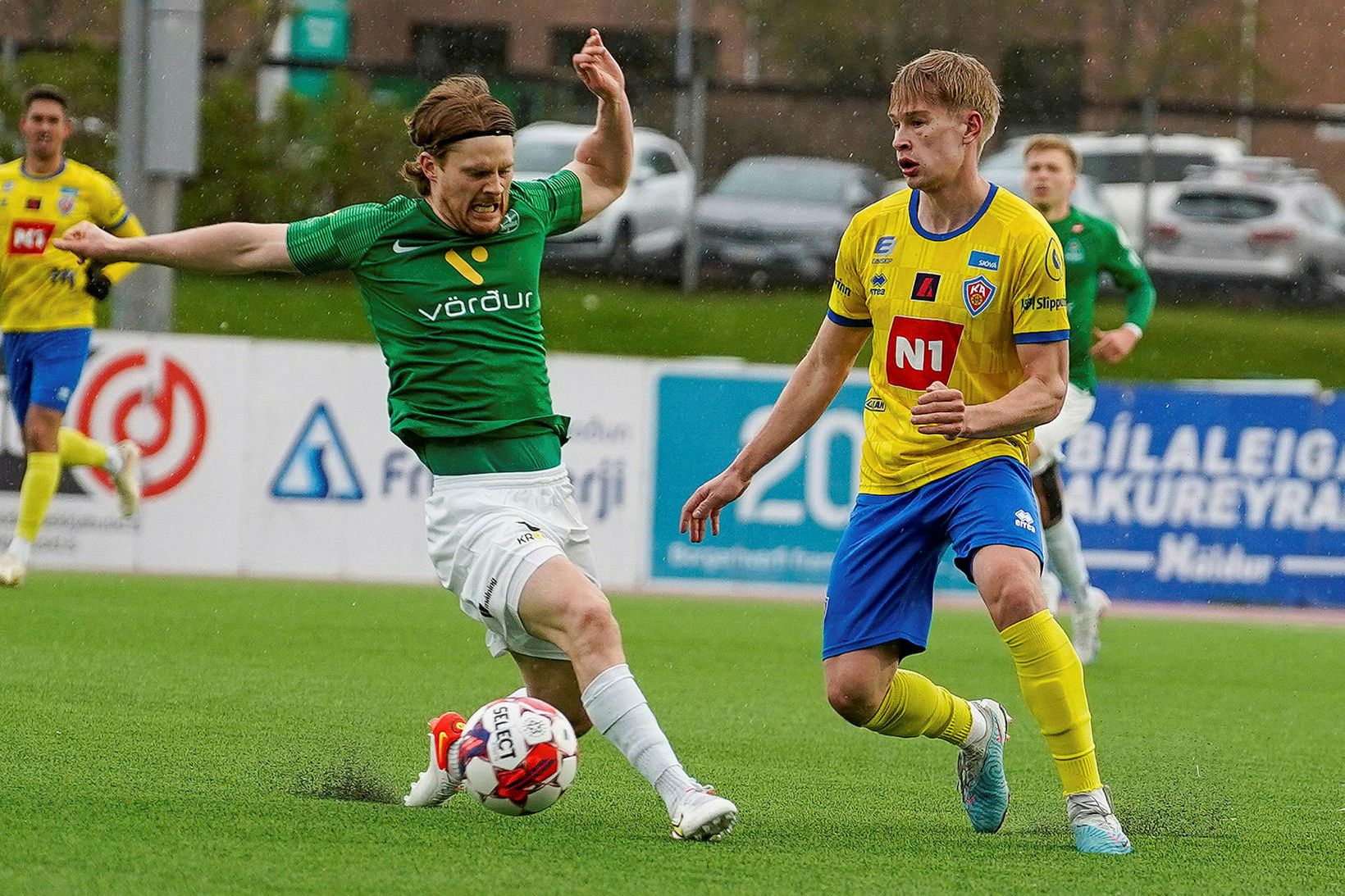 Alexander Helgi Sigurðarson og Birgir Baldvinsson í leiknum í kvöld.