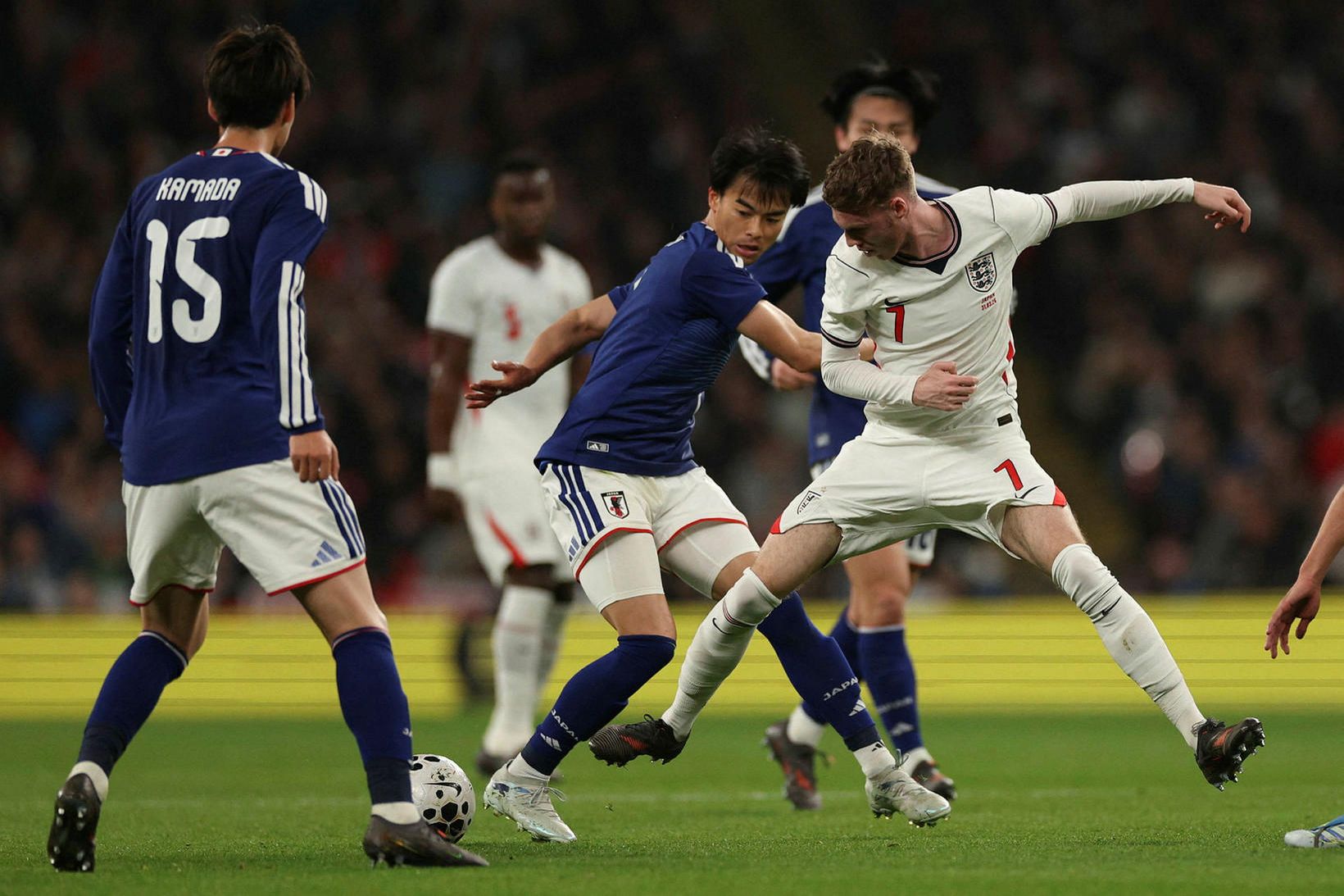 Óvænt tap Englands á Wembley