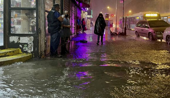 Ída veldur flóðum og mikilli úrkomu í New York
