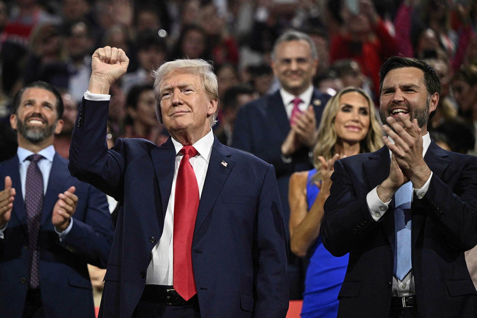 Donald Trump ásamt varaforsetaefni sínu, J. D. Vance.